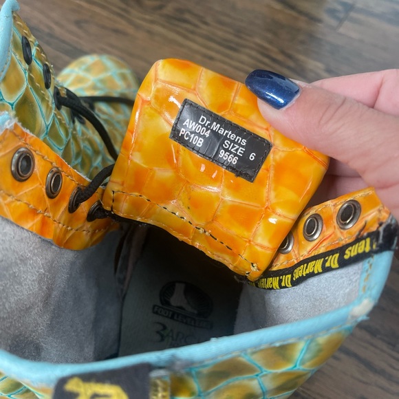 Vintage Dr. Martens - Picture 3 of 7